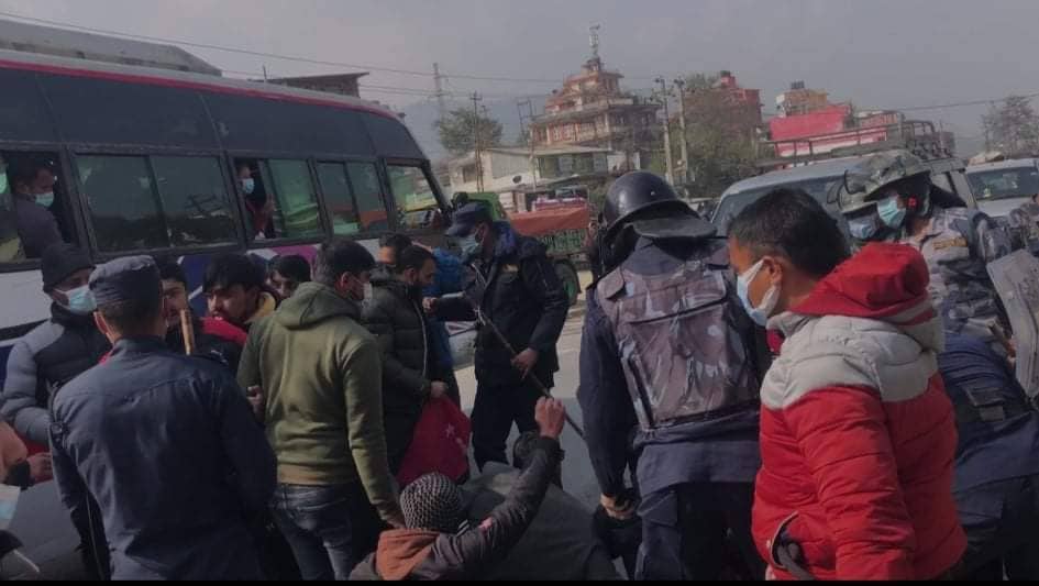 सभामुख अग्निप्रसाद सापकोटालाई कालो झण्डा