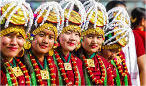 सोनाम ल्होछार पर्व आज विविध कार्यक्रम आयोजना गरी मनाइँदैछ।
