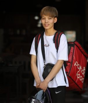 मनमा खेलाडी बन्ने सपनालाई बोकेर दौडिरहेकी छन्, ..वन्दना राई