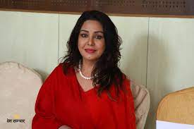 अभिनेत्री करिश्मा मानन्धर नेपाल कम्युनिस्ट पार्टी (एमाले) मा प्रवेश गर्दैछिन्
