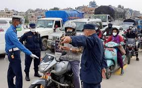होलीको दिन बिहानैदेखि काठमाडौं उपत्यकामा ट्राफिक प्रहरीले चेकजाँचमा कडाइ ..?