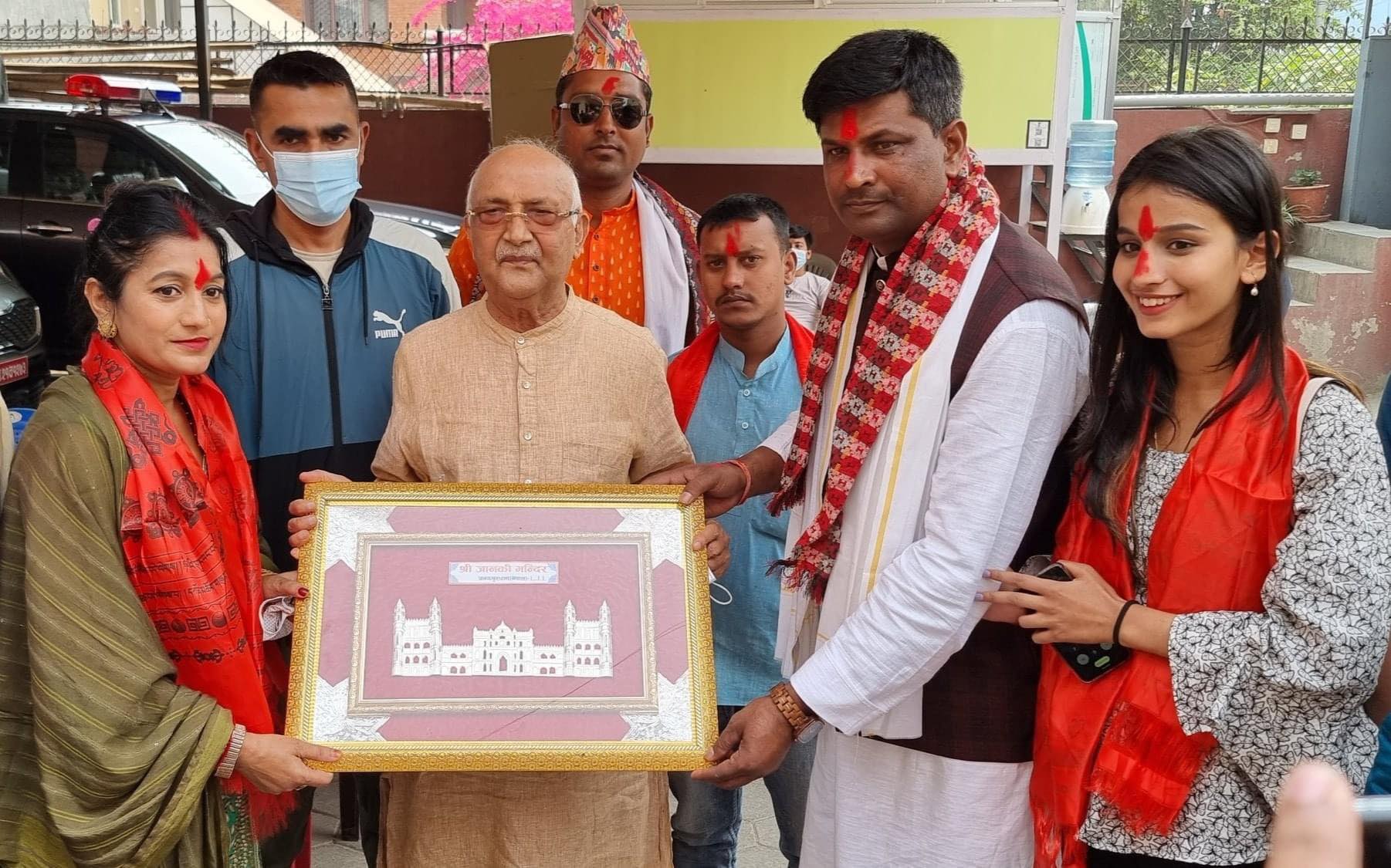 मेयर बन्नका लागि नेकपा एमालेमा प्रवेश लोसपाबाट सिफारिस भएका वडाध्यक्ष,
