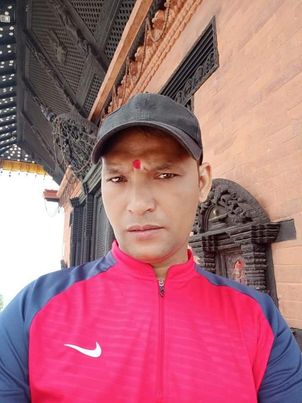 बेल्डाडी गाँउ.पा.वडा न.३ का स्वस्तन्त्र उमेदवार जनक राज गिरी लाई चुनाव चिन्न कैची,