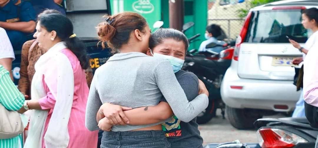 ताराको विमान खोजी कै क्रममा, यात्रुका आफन्त भावविह्वल