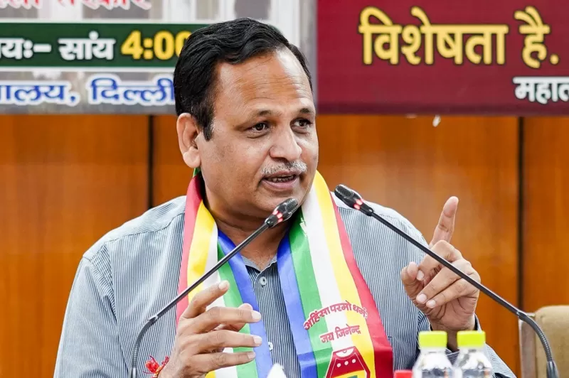 भारतमा केजरीवालका मन्त्री पक्राउ,