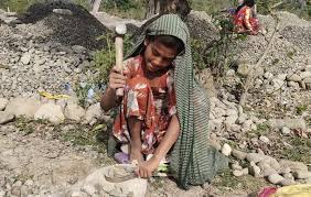 बाबुआमाबीच बिग्रेको सम्बन्धको प्रत्यक्ष असर बालबालिकामा,गुजारा गर्न,बढ्दैछ ‘बालश्रम’