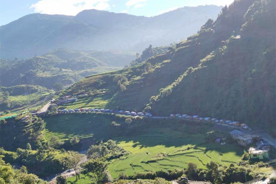 बन्चरेडाँडामा फोहोर फाल्न अवरोध  ४ बुँदे सहमतिपछि पनि,