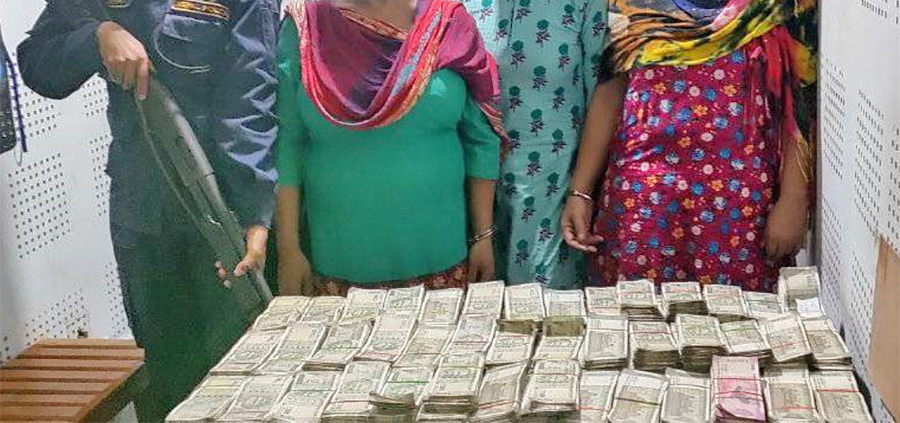 भारतीय रुपैयाँ सहित वीरगञ्जबाट तीन जना महिलालाई पक्राउ