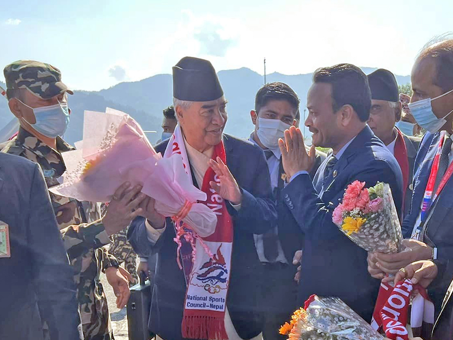 नवौं राष्ट्रिय खेलकुद प्रतियोगिताको समापन समारोहलाई सम्बोधन गर्दै : मन्त्री गहतराज