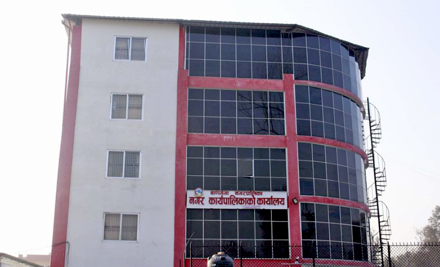 विद्यालय खोलेकै आधारमा विद्यालयलाई कारबाही नगर्न,
