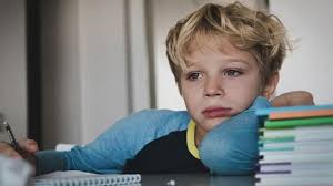 जब आमाबुवा घरमै रक्सी भोज गर्छन्   बच्चाहरुलाइ कस्तो  असहर हन्छ   त ?