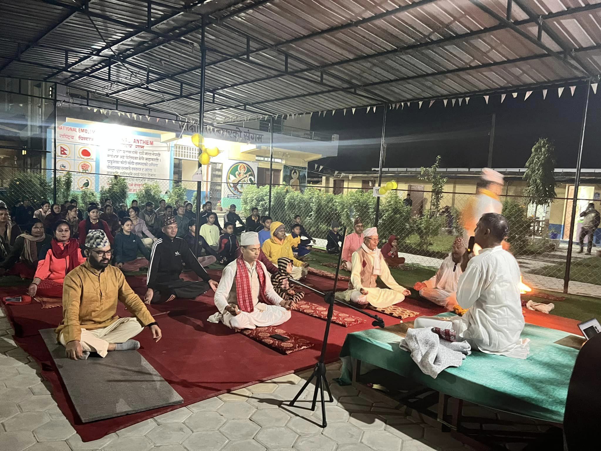 योग तथा आयुर्वेद विज्ञान शिविर आज देखी धनगढीको चैतन्य पाठशालामा स्कुलमा सुरु,