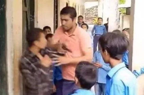 विद्यालयमा गएर विद्यार्थी कुट्ने  अभिभावक पक्राउ