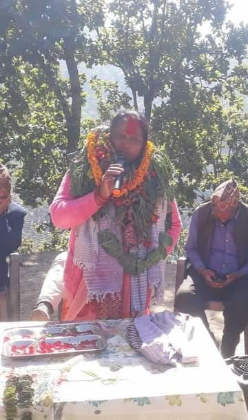 त्रिबेणि नगरपालिकाको शिक्षा शाखाबाट उत्कृष्ट शिक्षिकाको रुपमा दुर्गा देवी गिरी सिर्माललाइ सम्मान