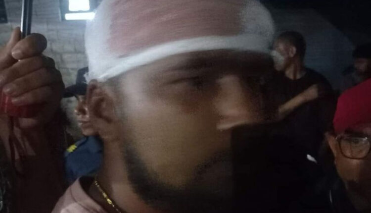 दार्चुला सदरमुकाम खलंगामा युवाहरुबिच बियरका बोतल हानाहान