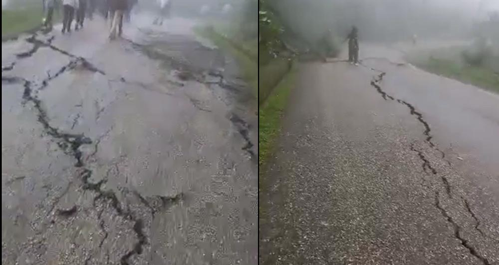 खानीडाडाँ र बुढीतोला क्षेत्रमा पहिरोले सडक भत्कीदा अवरुद्ध,