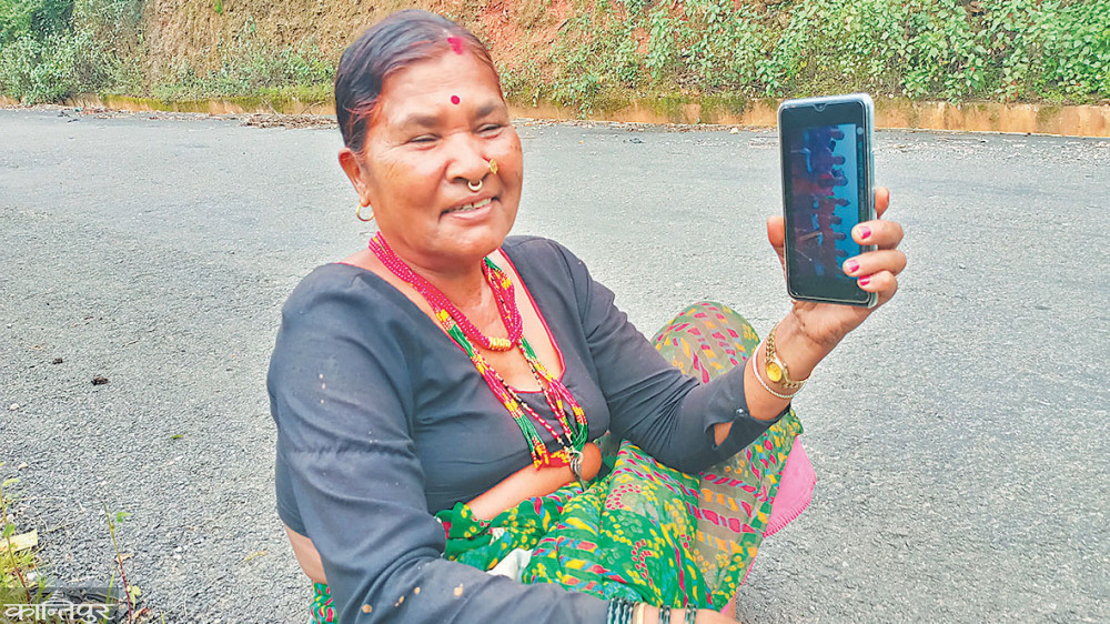 स्मार्टफोन बुढेसकालको साथी