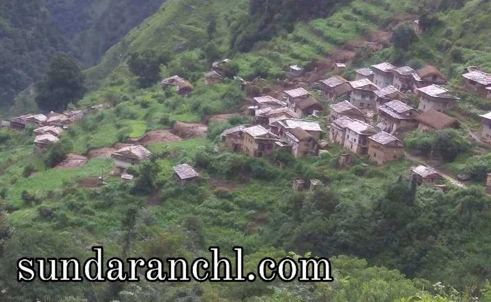बाजुरामा युवाहरु मुग्लानी भएछि गाँउघर सुनसान