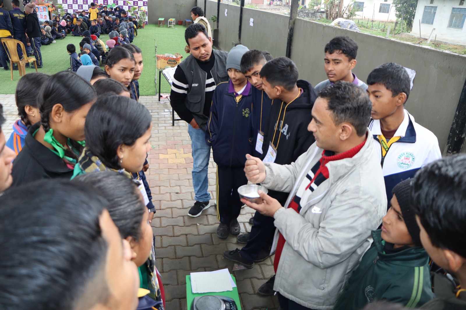 चैतन्य स्ट्रिम वर्कसपमा रकेट तयार…. भोली  ग्रह तथा उपग्रह अवलोकन गराइने
