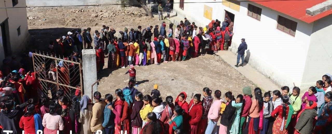 मार्तडीमा चामलका  लागि लुछाचुडी, एकैदिनमा सकियो तीन सय क्विन्टल