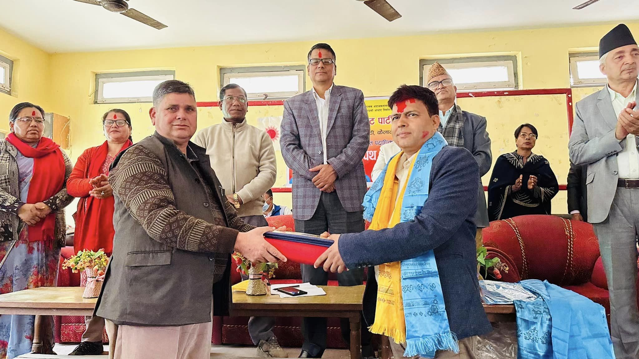 एमाले कैलालीका निर्वाचित पदाधिकारी र सदस्यले गरे शपथ ग्रहण