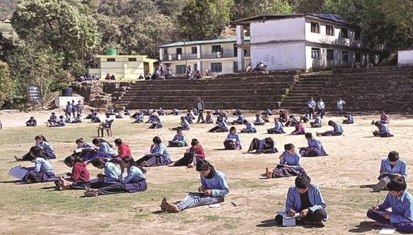 बर्सेनि घट्दै एसइई दिने विद्यार्थी बाजुरामा