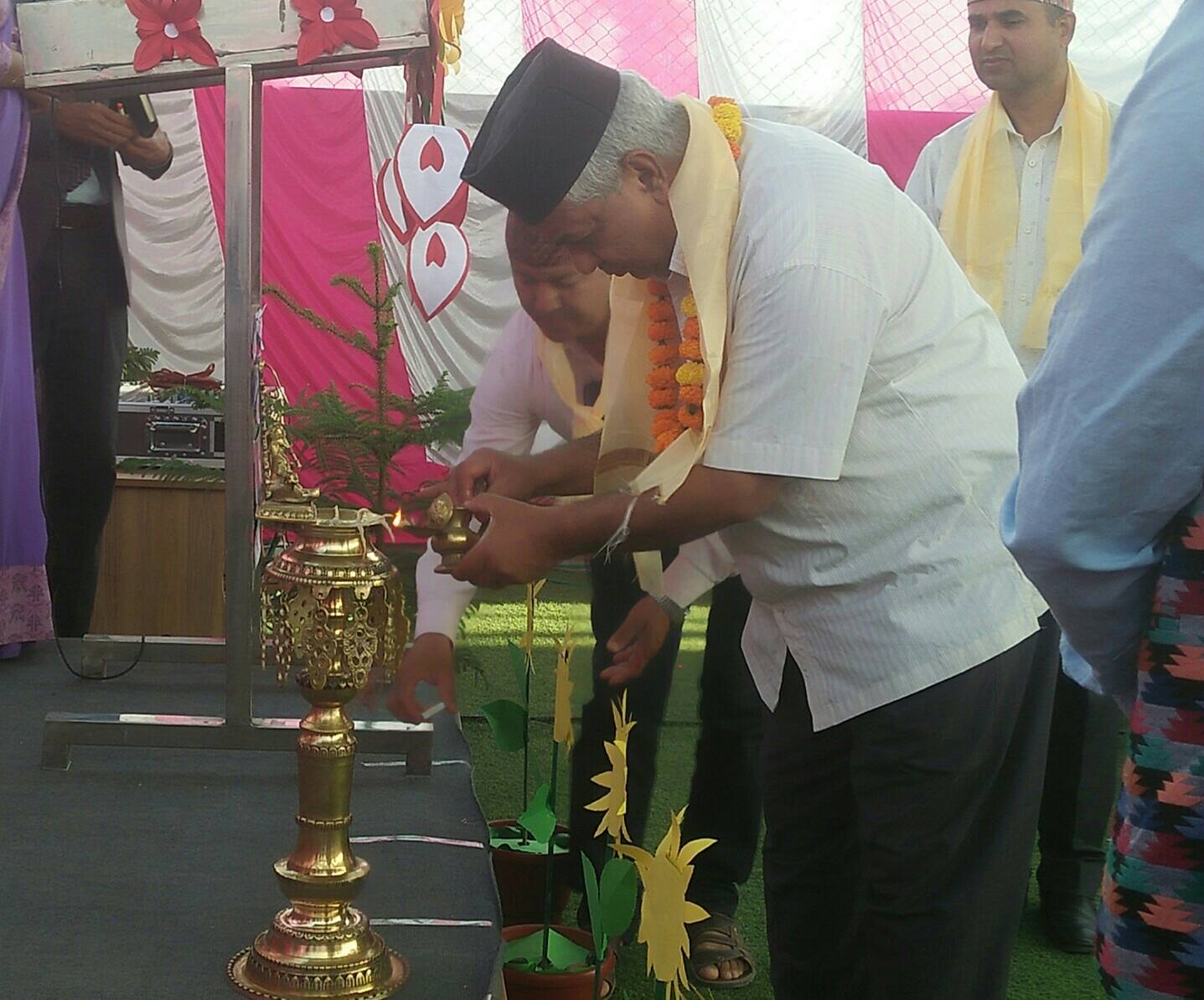 धनगढीमा रहेको चैतन्य पाठशालामा चैतन्य आदर्श अभिभावक उत्प्रेरणा कार्यक्रम सम्मन्न