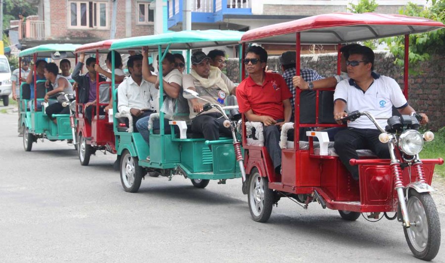 आम्दानीको स्रोत बन्दै ‘अटोरिक्सा
